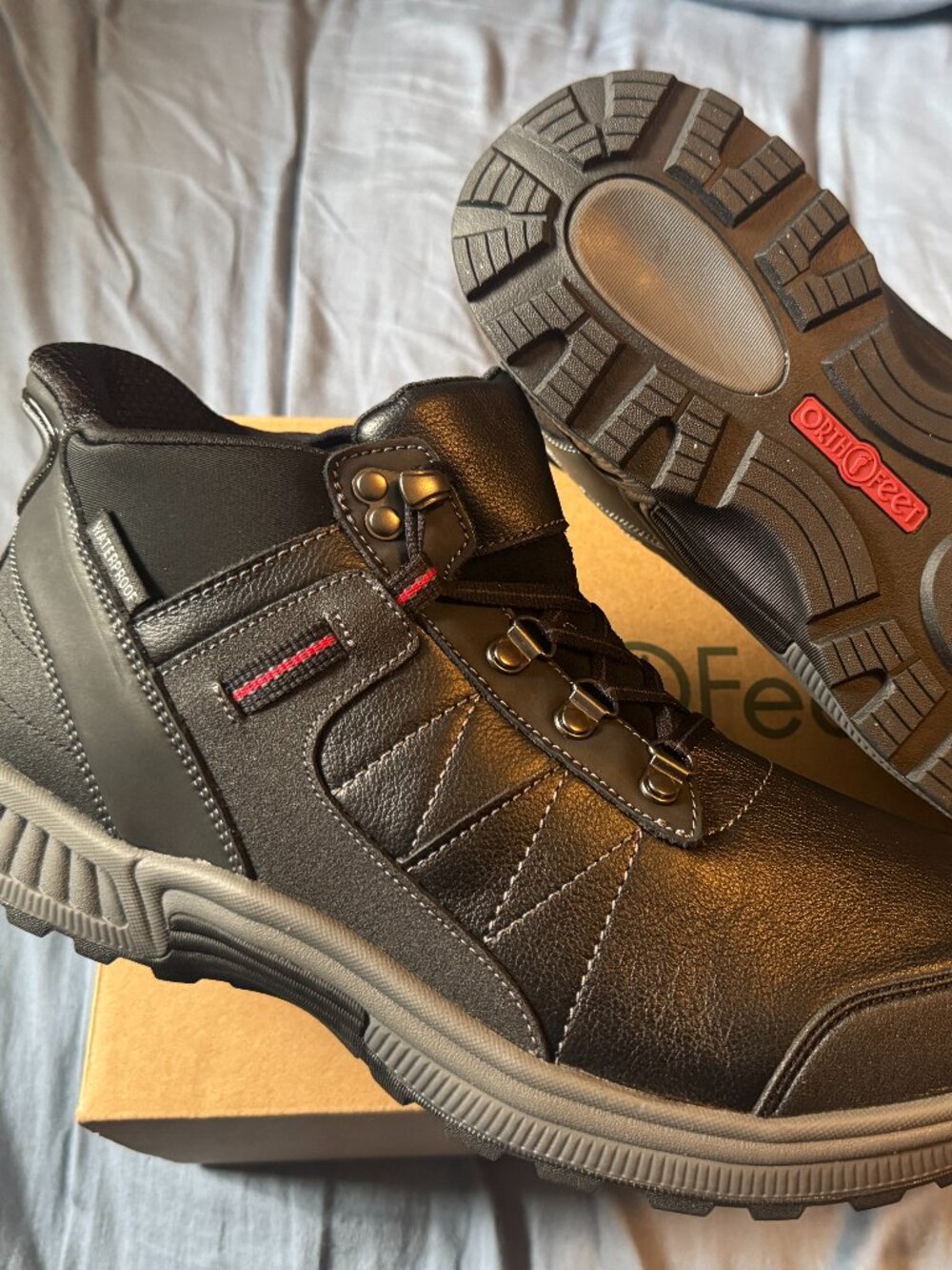 Size 10.5, BNIB Orthofeet Dalton Hands-Free Waterproof hikers, Black